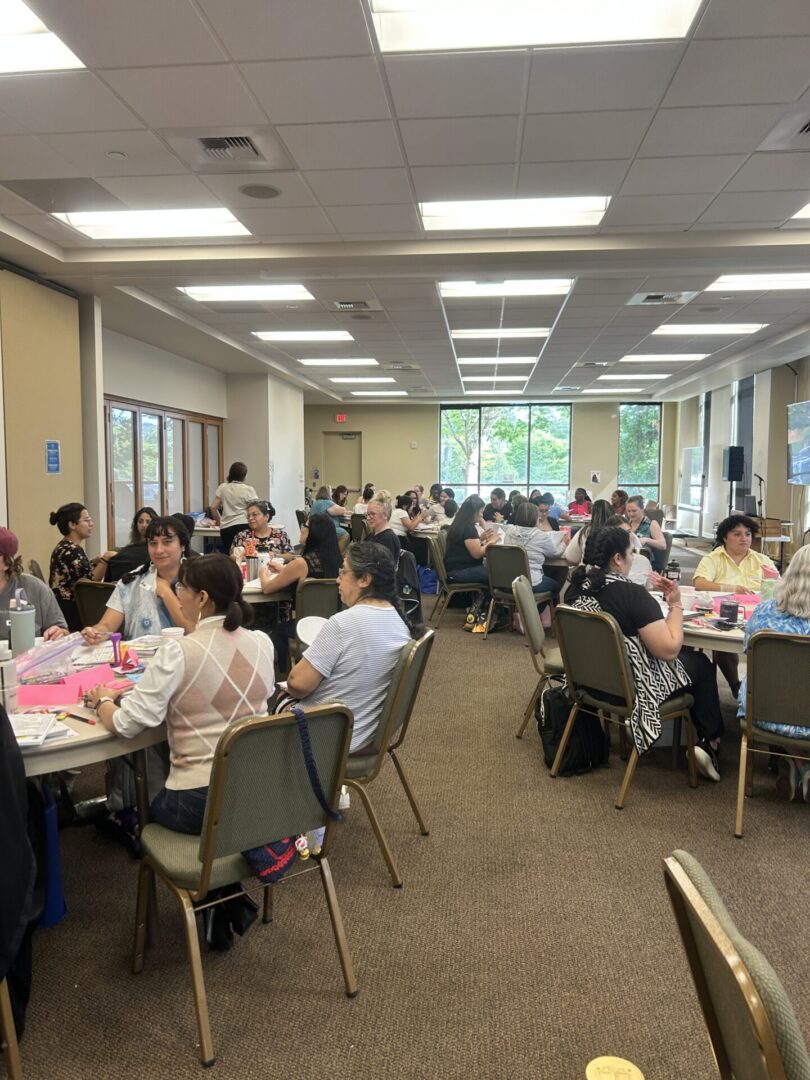 Professionals from organizations across Oregon participating in Baby Signs® Instructor Certification Training